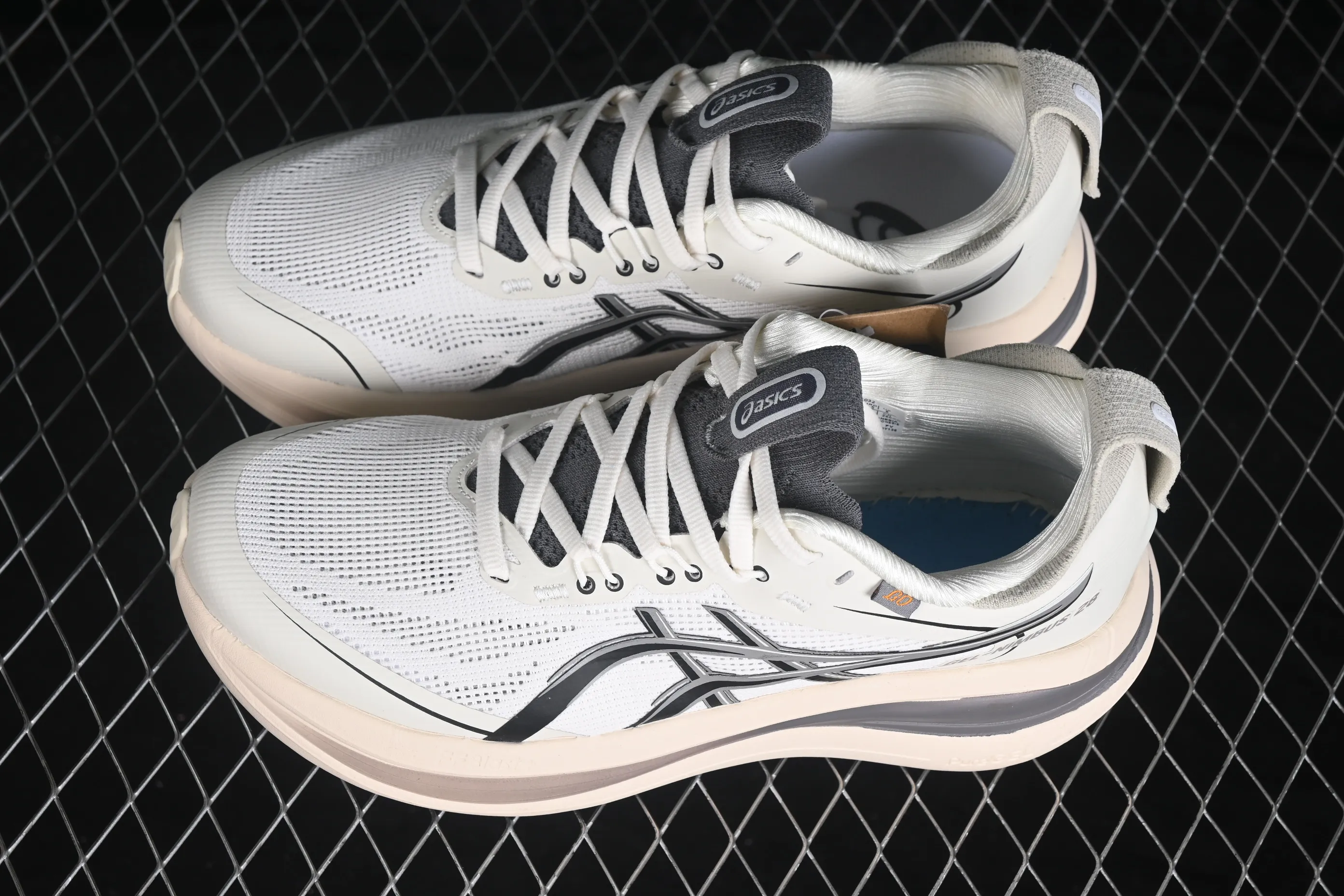 All categories Asics Asics series Asics Gel-Nimbus 28 Asics Gel-Nimbus 28 Asics retro breathable casual shoes cushioning men's wear-resistant running shoes 1011C032-100